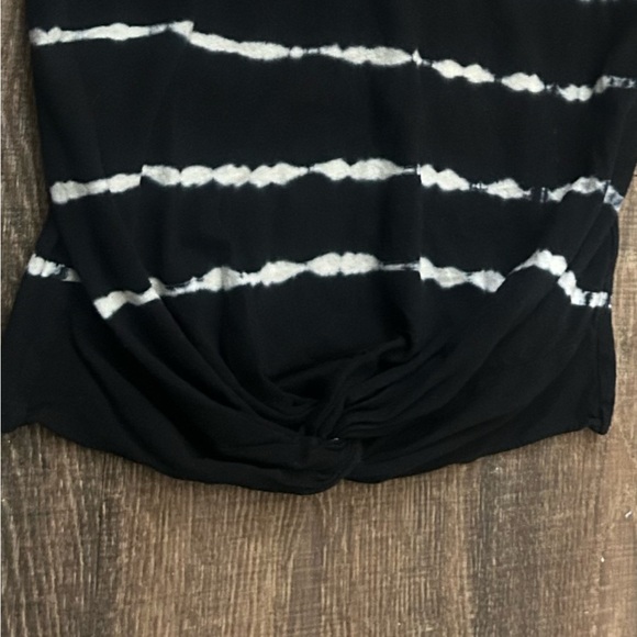 All Saints S crop wrap front T shirt- Free with 150 dollar bundle- or seperate - Picture 5 of 8